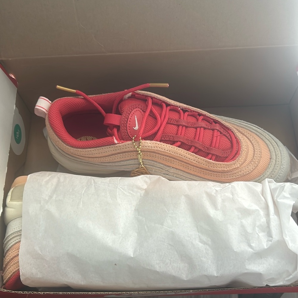 Brand new. AIR MAX 97